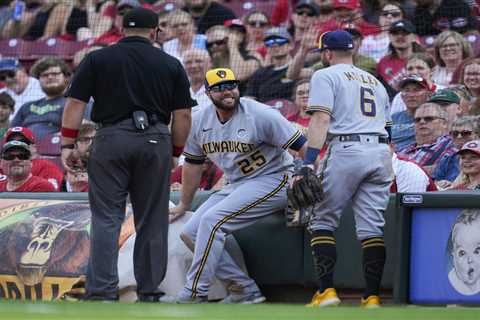 Darin Ruf suing Reds for suffering career-ending injury on tarp