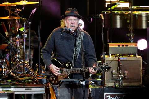Neil Young Performs 1983 Deep Cut ‘My Boy’ for First Time in 42 Years
