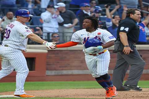 Mets trying to navigate Luisangel Acuna playing time dilemma