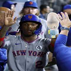 Mets once again considering playing Luisangel Acuna in center field
