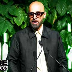Ghazi Shami Accepts the Clive Davis Visionary Award From Olamide | Global Power Players 2025