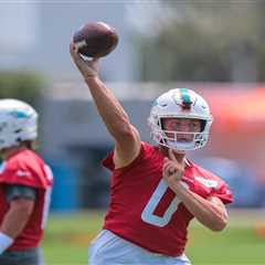 ‘Uneven’ Zach Wilson Dolphins showing fuels familiar concerns