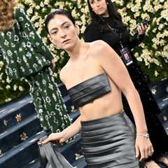 Lorde Calls Charli xcx, Chappell Roan & Gracie Abrams on Live Radio & Catches One of..