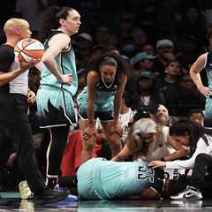 Jonquel Jones exits after re-injuring ankle in another Liberty scare