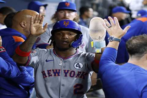 Mets once again considering playing Luisangel Acuna in center field