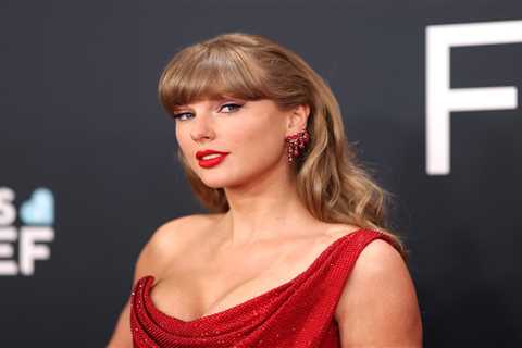 Taylor Swift Owns Two Versions of Four Albums. Now What?