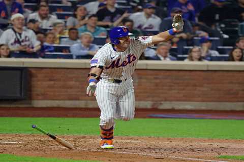 Mets use star-powered rally to beat Nationals in extra innings for fourth straight win