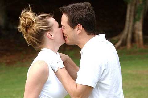 This '90s Icon Is Headed For Divorce After 21 Years Of Marriage