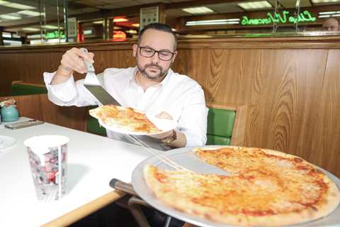NY’s ‘Italian American of the Year’ shares dream of Smithsonian museum — and why he’s rubbing..