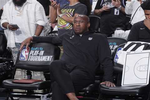 Latest next Knicks coach odds reveal new favorite as interviews begin