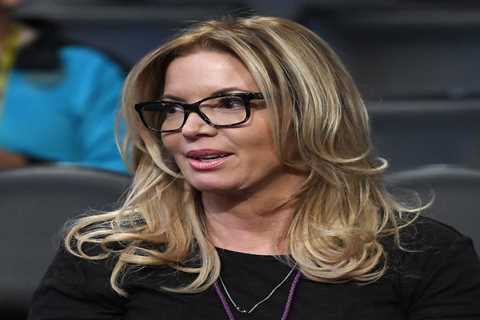 How Jeanie Buss will factor into Lakers after historic $10 billion sale