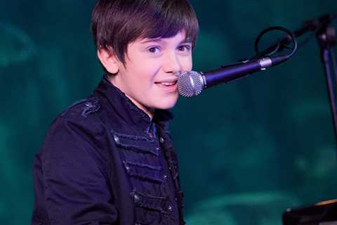 American Singer Greyson Chance 'Memba Him?!