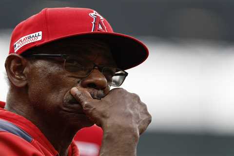 Angels manager Ron Washington out indefinitely with apparent health scare
