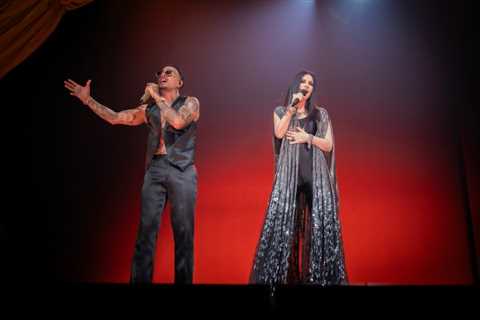 Laura Pausini & Rauw Alejandro Perform ‘Se Fue’ For The First Time: ‘It Was Magical’