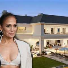 Ben Affleck and Jennifer Lopez Take $60 Million House Off Market