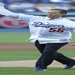 Orel Hershiser zings Astros for past cheating during historic Dodgers home beatdown