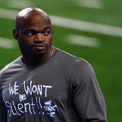 Adrian Peterson turns to celebrity boxing after $12 million debt exposed in court battle