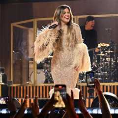8 Best Moments From the Opening Night of Kelly Clarkson’s ‘Studio Sessions’ Las Vegas Residency