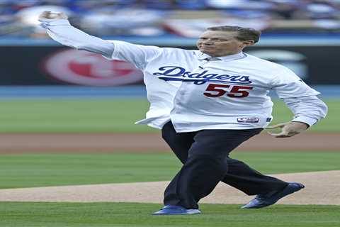 Orel Hershiser zings Astros for past cheating during historic Dodgers home beatdown