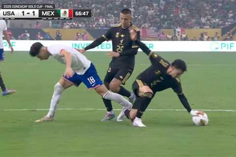 Mauricio Pochettino rips officials after controversial handball no-call in USMNT’s Gold Cup final..