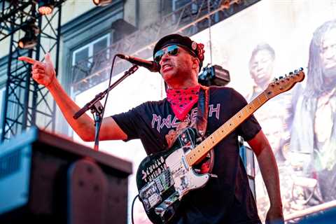 ‘If You Support Anything, Let It Be Justice’: Tom Morello Talks ICE Protest Song ‘Pretend You..