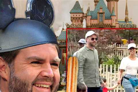 JD Vance Goes to Disneyland with Family, Rides 'Tiana's Bayou Adventure'