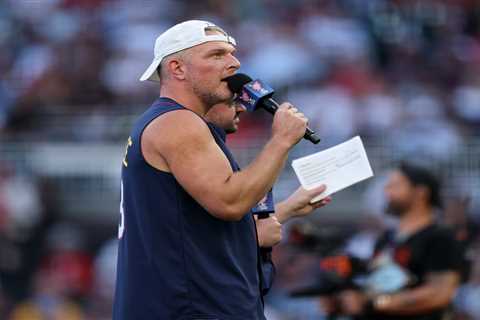 Pat McAfee responds to fans’ fury over polarizing Home Run Derby appearance
