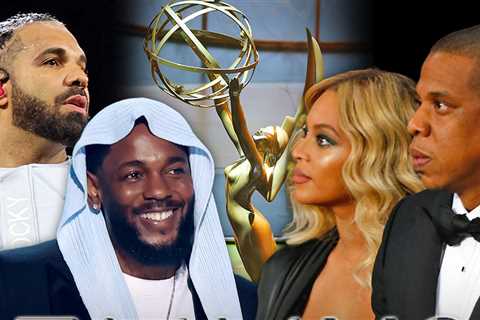 Kendrick Lamar's Drake-Dissing Super Bowl Halftime Show Earns Emmy Noms