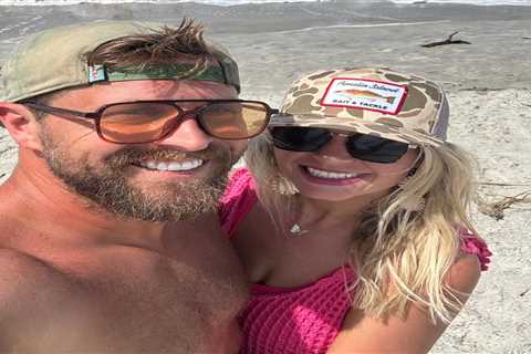 MLB prospect-turned-cop Chase Childers dies saving family of 5 from rip current at South Carolina..