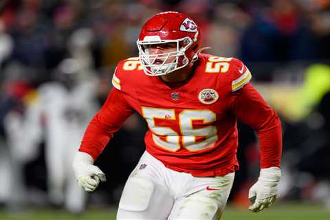 Chiefs sign George Karlaftis to $93 million extension in latest contract splash