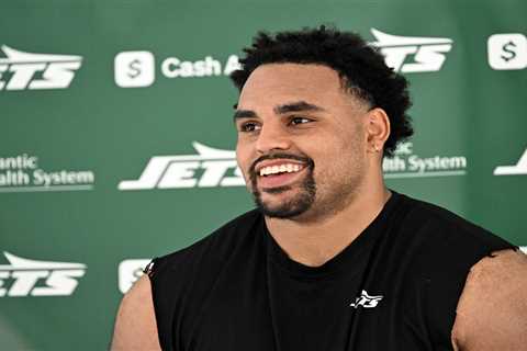Alijah Vera-Tucker wants the Jets responsibility — and the future that comes with it