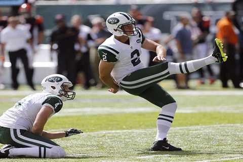 Jets reunite with Nick Folk after shaky training camp kicking battle