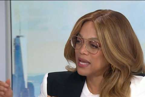 Tyra Banks Likes Popping Pimples and Digging for Toe Jam