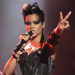 Chart Rewind: In 2008, Rihanna Had a Monster Hit With ‘Disturbia’