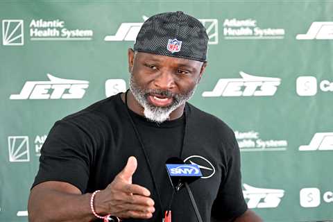 The Jets job was the only one for Aaron Glenn — but it won’t be easy