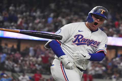 Yankees broadcasters comment on struggling Joc Pederson’s physique before game-tying homer