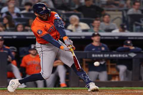 Carlos Correa read Devin Williams’ mind on clutch Astros hit in 10th