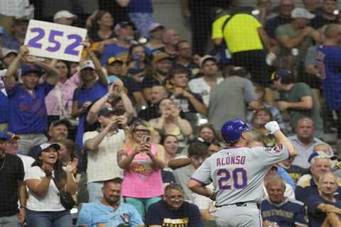 What Darryl Strawberry told The Post after Pete Alonso’s tied his HR record