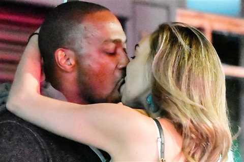 'Captain America' Star Anthony Mackie Kisses Mystery Woman in London