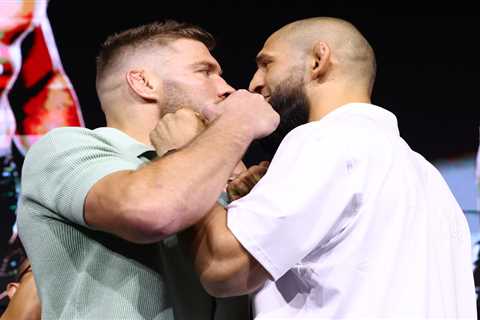 UFC 319: Du Plessis vs Chimaev odds, picks, and predictions