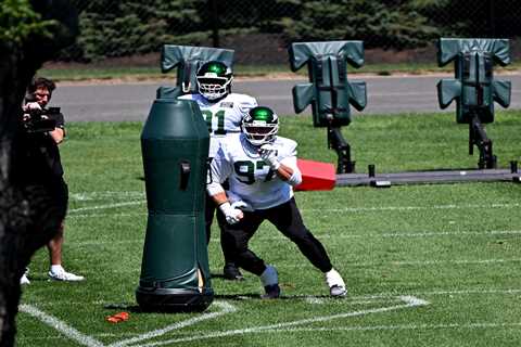Harrison Phillips can already sense Jets’ arrow is ‘pointing up’ after trade from Vikings