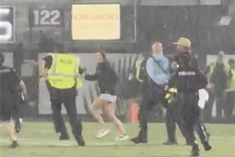 UCF fan destroyed by security after running on field during lightning delay