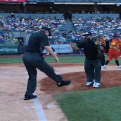 Watch Eli Manning’s surprise appearance at Savannah Bananas game after ditching ump disguise