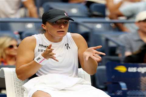 Iga Swiatek has testy exchange with reporter after US Open loss to Amanda Anisimova: ‘Why would you ..