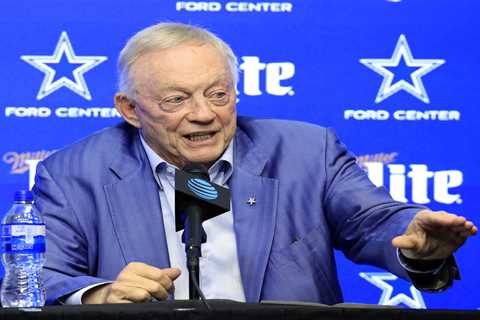 Jerry Jones still has no Micah Parsons trade regrets after Packers fans’ chants
