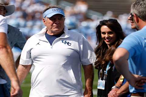 Jordon Hudson all smiles on sideline as Bill Belichick leads UNC to dominant win