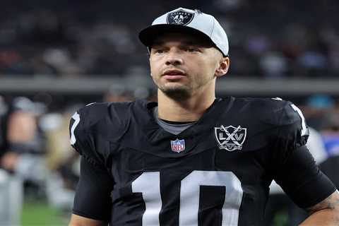 Desmond Ridder beat out another QB in Vikings tryout after J.J. McCarthy injury
