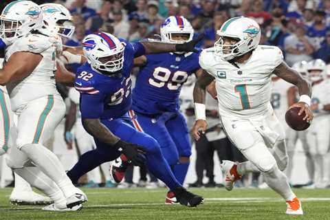 Tua Tagovailoa’s brutal interception, boneheaded special teams flag sink Dolphins to 0-3