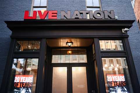 Live Nation Shares Fall 6% on FTC Lawsuit, Sphere Gains for Fifth Straight Week as ‘Oz’ Soars