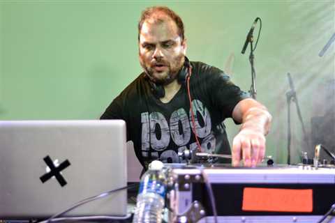 JD Twitch, Scottish DJ and Half of Duo Optimo (Espacio), Dies at 57